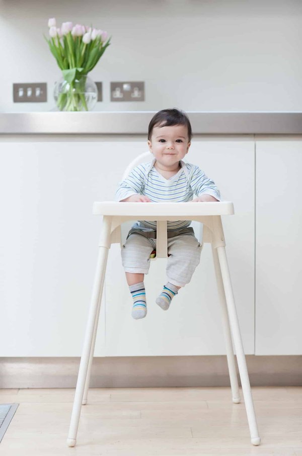 Quand mettre l'enfant dans une chaise haute ?