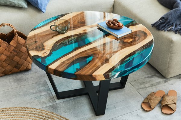 Comment choisir la table rivières en époxy parfaite pour votre maison