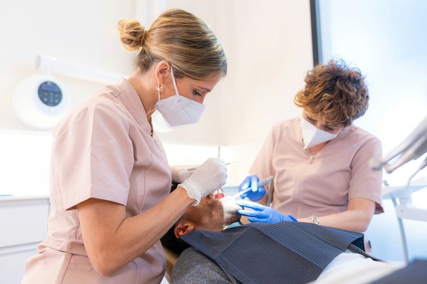 Comment la Clinique Dentaire Maizerets aborde-t-elle la dentisterie préventive ?